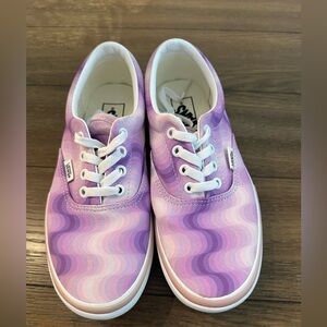 Vans‎ Purple Wave Sneakers Size 7 1/2 Great Condition